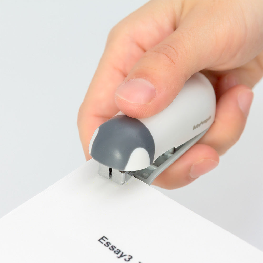 Midori Compact Stapler Baby Penguin - White