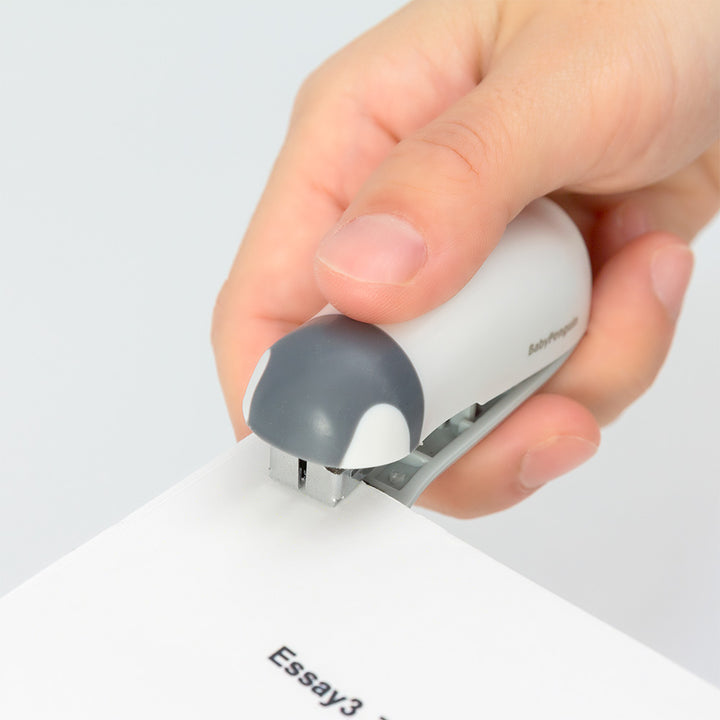 Midori Compact Stapler Baby Penguin - White