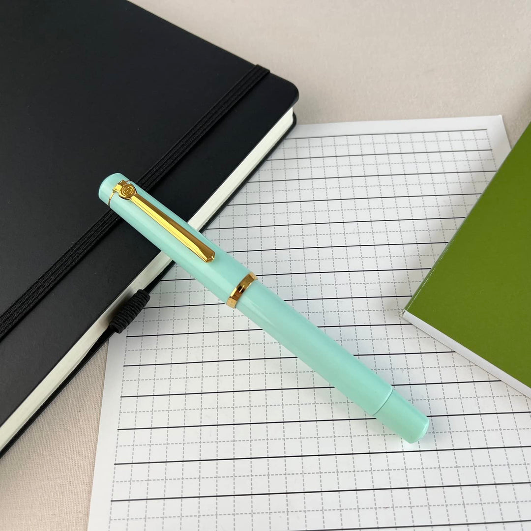 Scrikss | 419 Legendary | Fountain Ink Pen | Medium Nib | Gold Plated | Glossy Mint Barrel