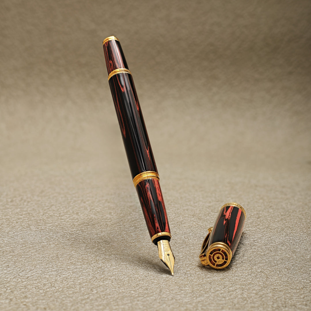 Cleo Skribent | Fountain Ink Pen | Ebonite | Vesuvius