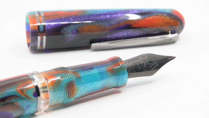 Gioia | Metis Fountain Pen | Iride Black Trim