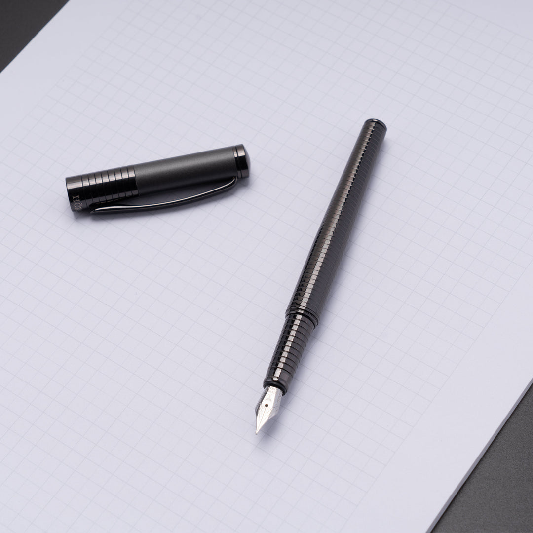 Horner | Fortress | Fountain Pen | Gunmetal