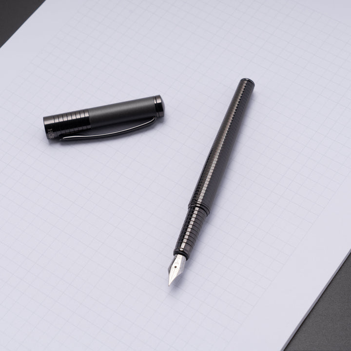 Horner | Fortress | Fountain Pen | Gunmetal
