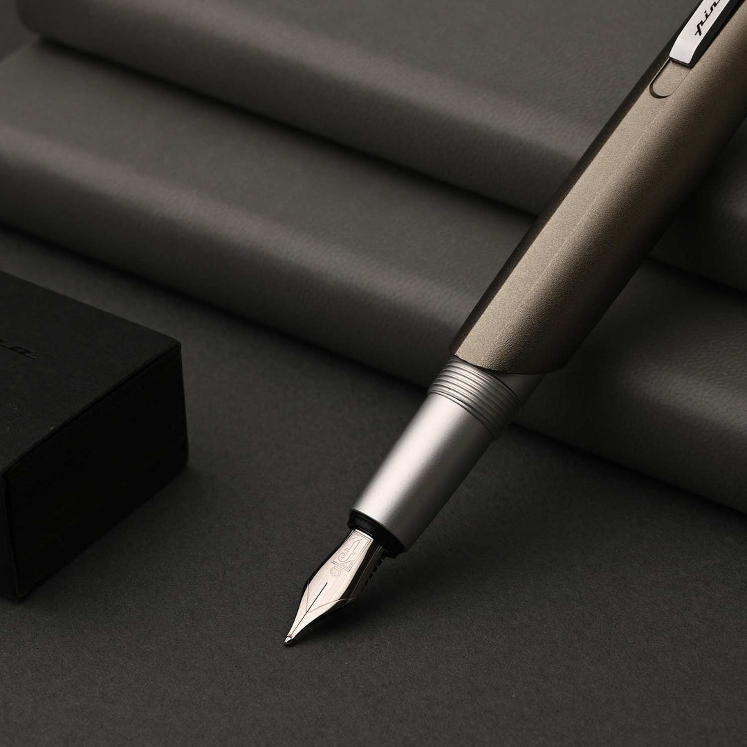 Pininfarina | Pf Go | Fountain pen | Titanio | Fine
