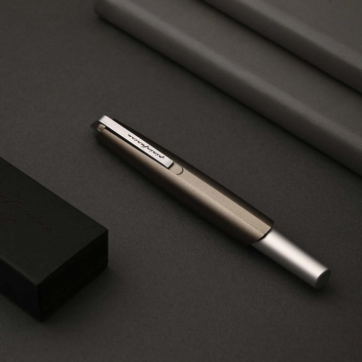 Pininfarina | Pf Go | Fountain pen | Titanio | Medium