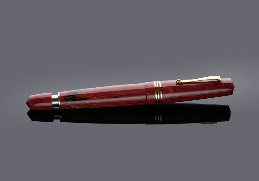 Maiora Everest Vulcania Fountain Pen