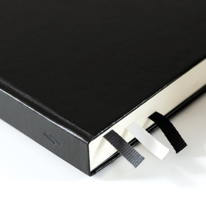 LEUCHTTURM1917 Dotted NOTEBOOK - BULLET A5 - Black
