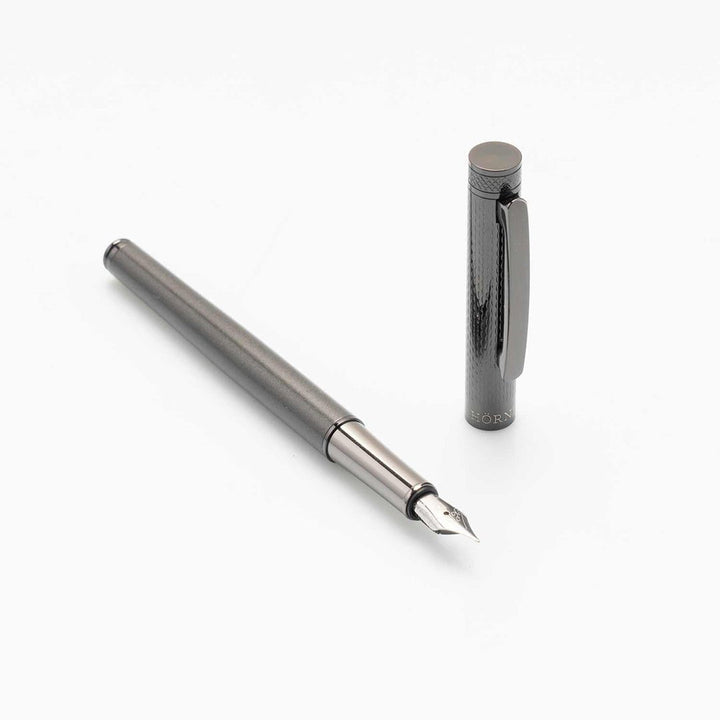 Horner | Levio | Fountain Pen | Gunmetal Grey - Aarcaai
