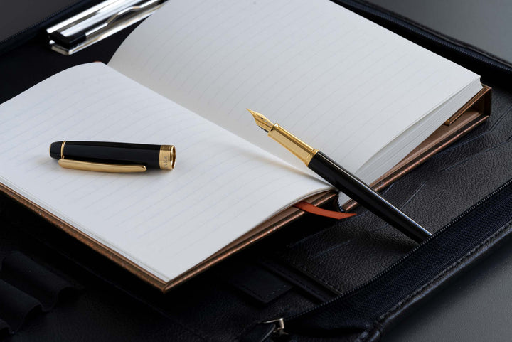 Horner | Nobilis | Fountain Pen | Black - GT - Aarcaai