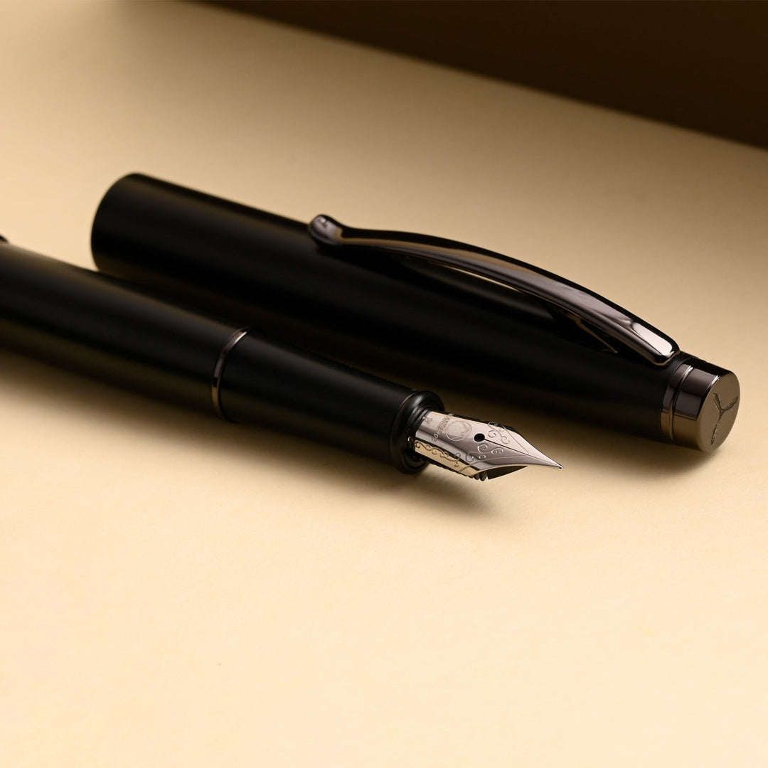 Monteverde Dakota Fountain Pen - Black Sky - Aarcaai