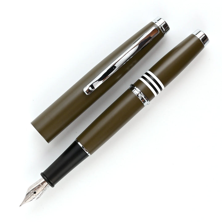 Monteverde Dakota Fountain Pen - Military Green CT - Aarcaai