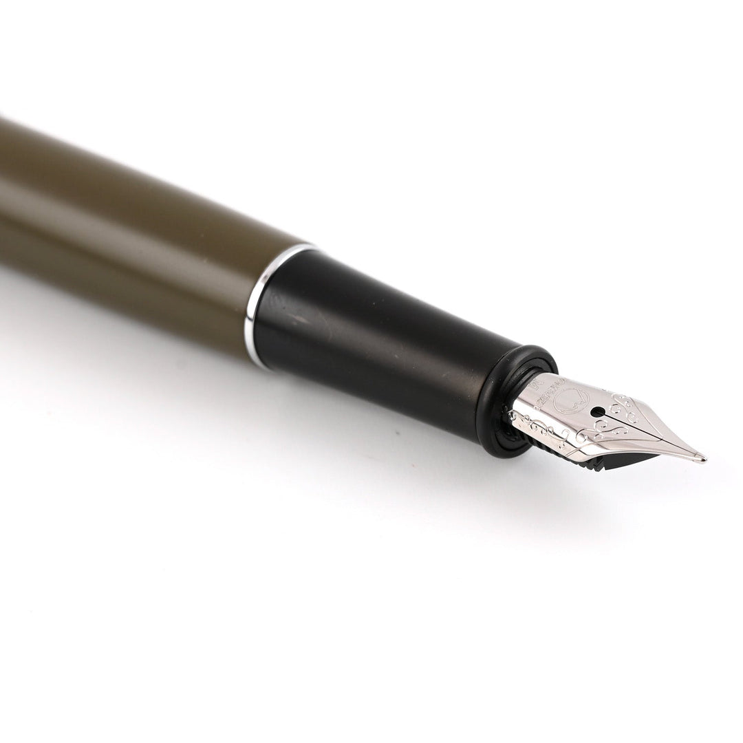 Monteverde Dakota Fountain Pen - Military Green CT - Aarcaai