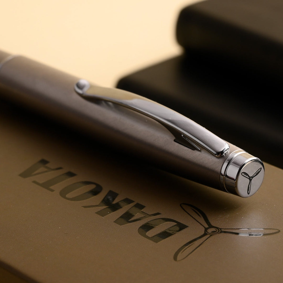 Monteverde Dakota Fountain Pen - Stainless Steel CT - Aarcaai