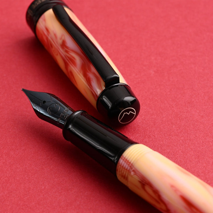 Monteverde Prima Fountain Pen - Red Swirl BT - Aarcaai